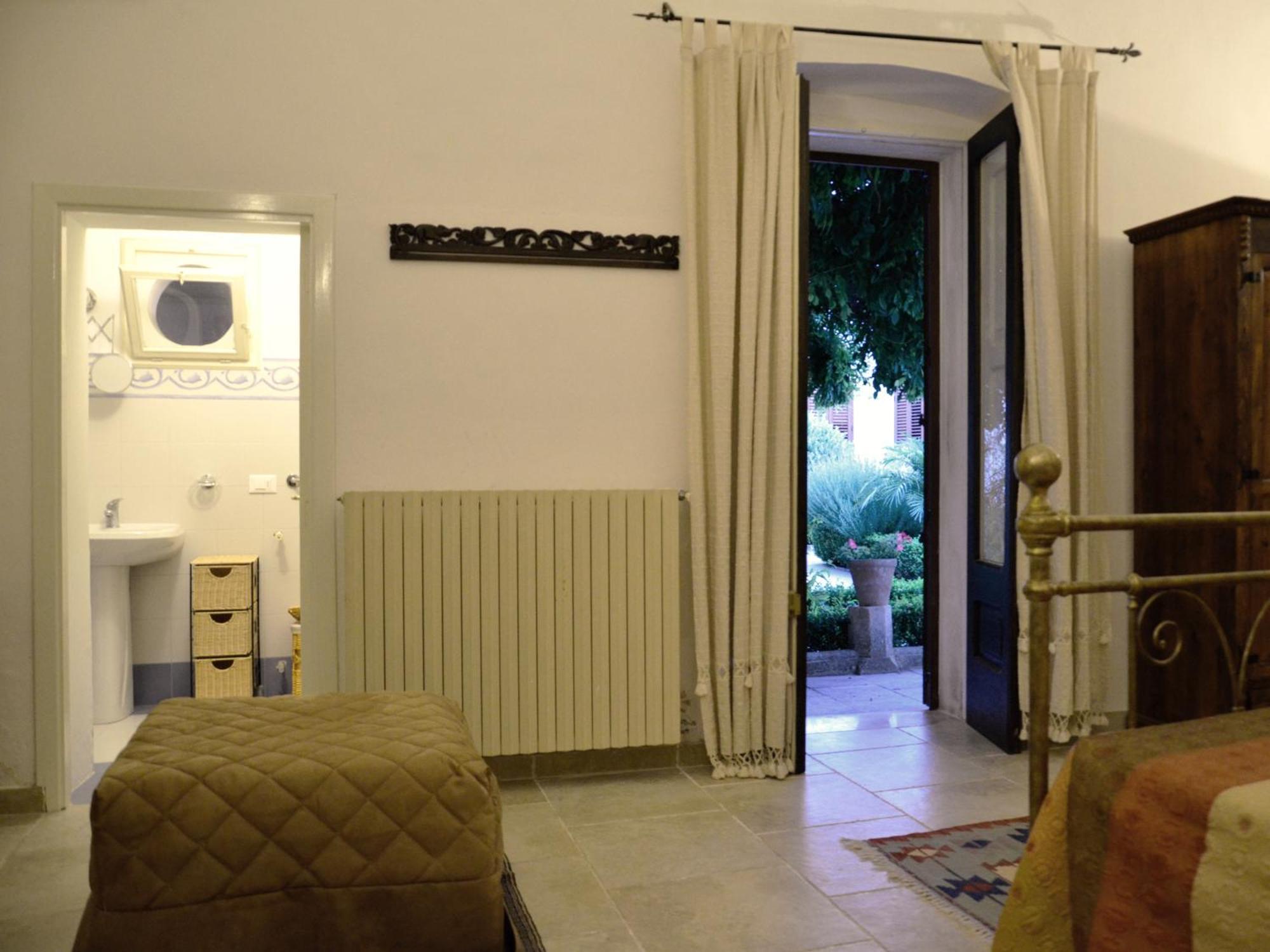 B&B Le Due Corti Martignano Экстерьер фото